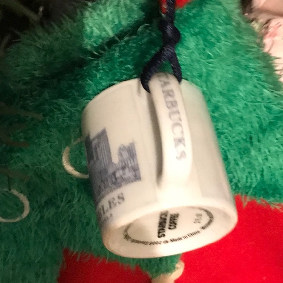 Starbucks mini mug ornament (Los Angeles) 2006 - Picture 4 of 4